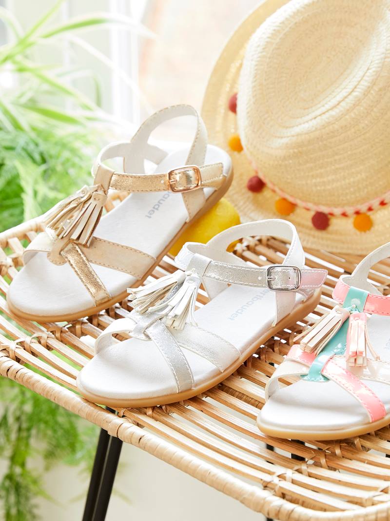 https://kids-avenue.com.ua/pages/gallery/2685/sandales-fantaisie-pompons-fille (4).jpg